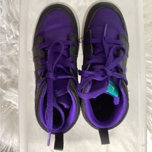 Nike Air Jordan ( Black/ Purple) size 10c